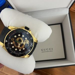 Authentic Gucci Men’s Snake Watch